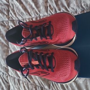 NIB! Women's size 10 Glycerin